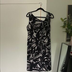 Connected Apparel Black and White Sheath Dress with Scoop Neck